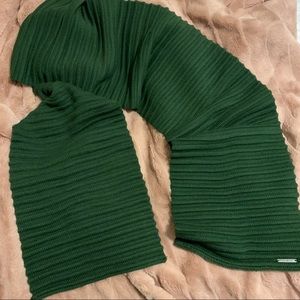 Michael Kors Ribbed Knit Scarf